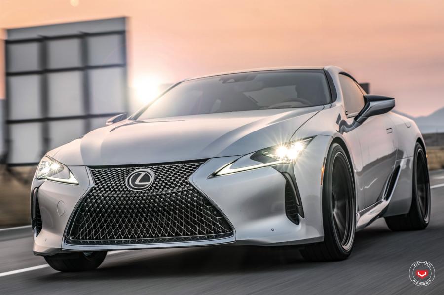  Lexus LC500 on Vossen Wheels (M-X1) 2018 года  (фото 18 из 19)